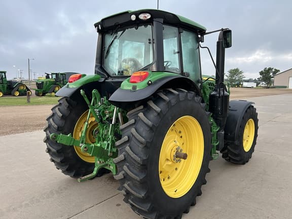 Image of John Deere 6145M equipment image 4