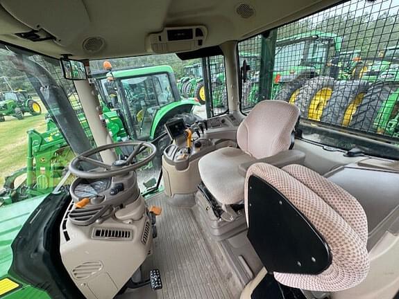 Image of John Deere 6145R equipment image 4