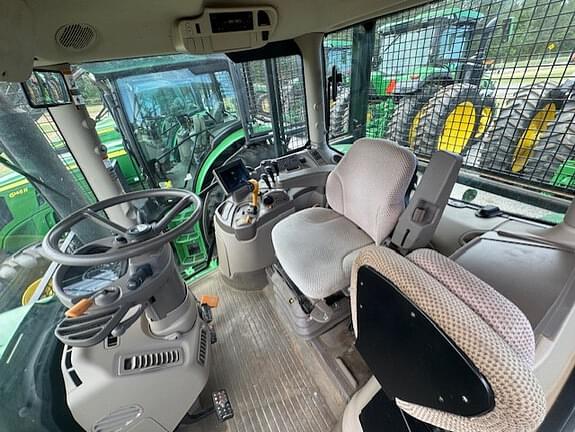 Image of John Deere 6145R equipment image 3
