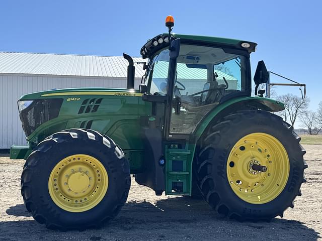 Image of John Deere 6145R equipment image 3
