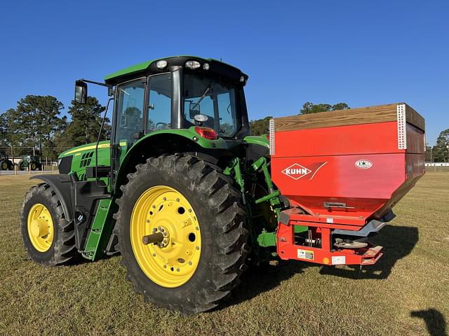 Image of John Deere 6155M equipment image 4