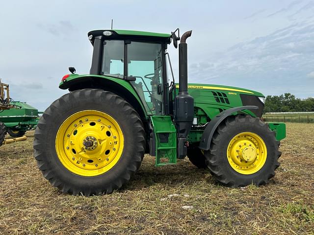 Image of John Deere 6155M equipment image 1