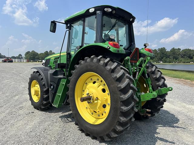 Image of John Deere 6155M equipment image 2