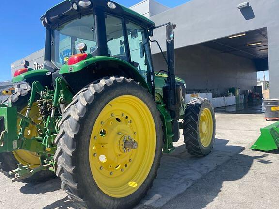Image of John Deere 6155M equipment image 3