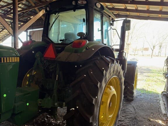 Image of John Deere 6155M equipment image 4