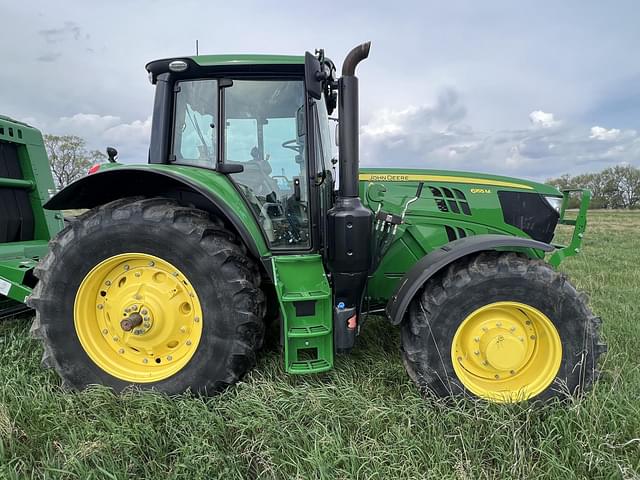 Image of John Deere 6155M equipment image 4