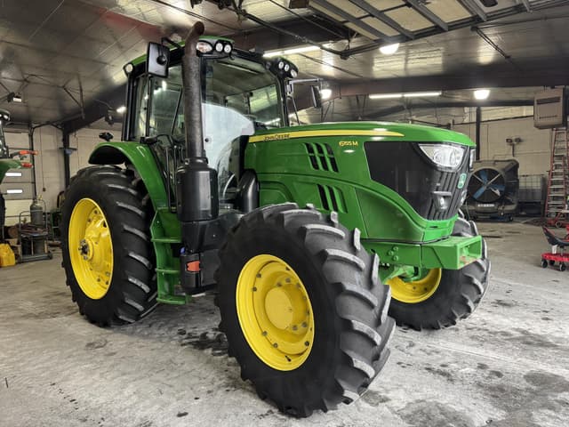 Image of John Deere 6155M equipment image 2