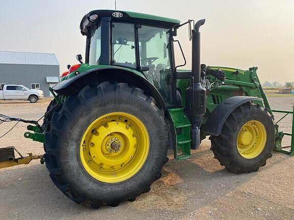 Image of John Deere 6155M equipment image 4