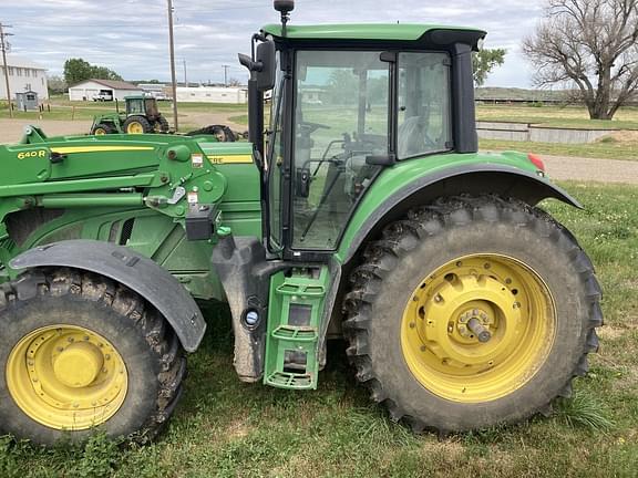 Image of John Deere 6155M equipment image 3