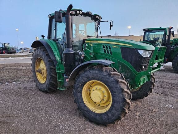 Image of John Deere 6155M equipment image 4