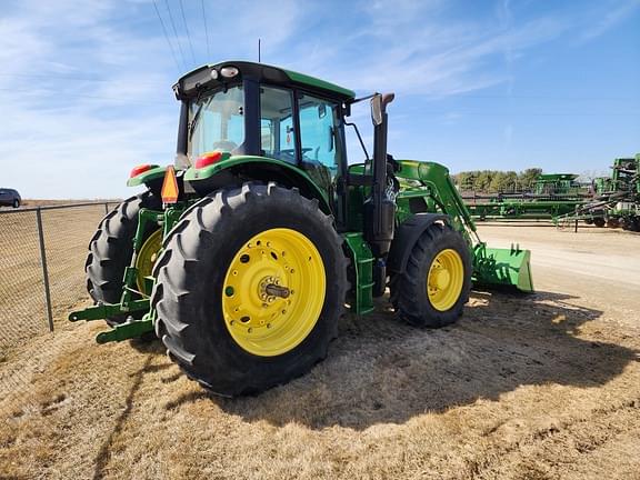 Image of John Deere 6155M equipment image 3
