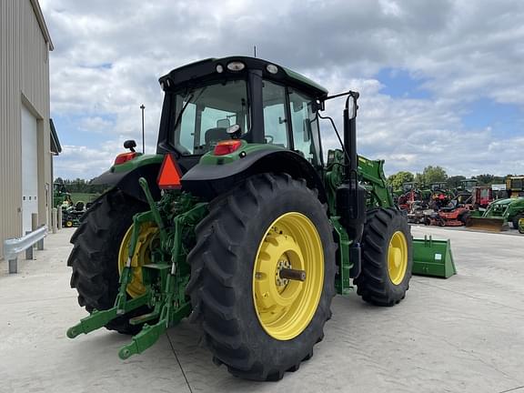 Image of John Deere 6155M equipment image 3