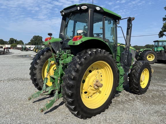 Image of John Deere 6155M equipment image 4