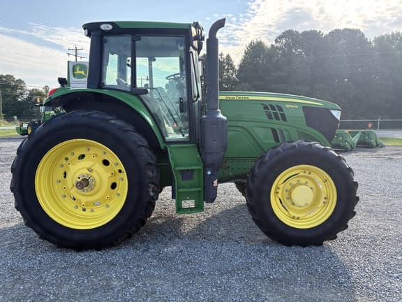 Image of John Deere 6155M equipment image 1