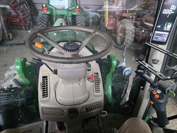 Image of John Deere 6155M equipment image 2