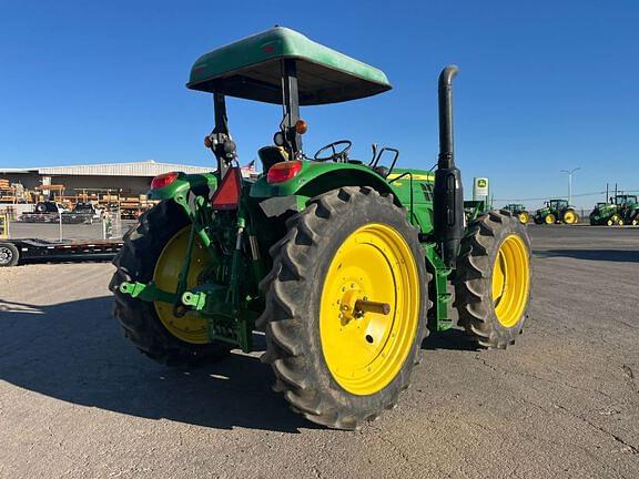 Image of John Deere 6155M equipment image 4