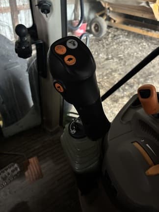 Image of John Deere 6155M Image 1