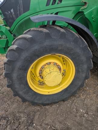 Image of John Deere 6155R equipment image 4
