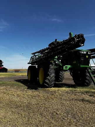 Image of John Deere 616R equipment image 1