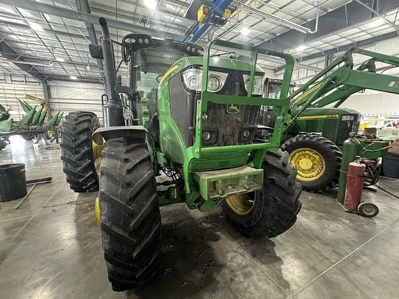 Image of John Deere 6175M equipment image 2