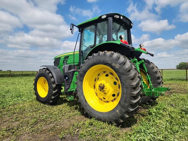 Image of John Deere 6175M equipment image 2