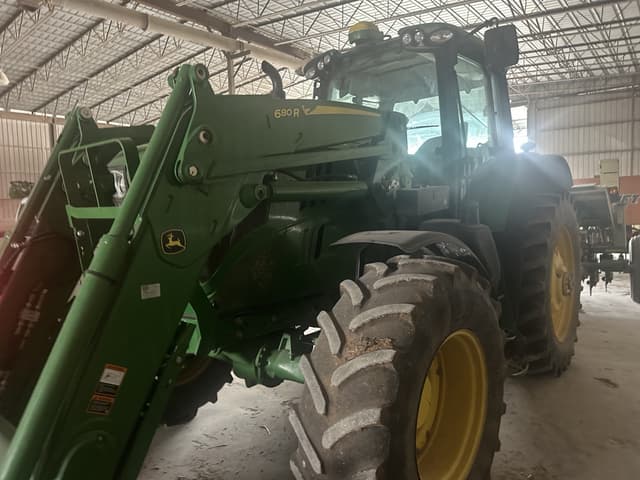 Image of John Deere 6175M equipment image 2