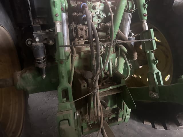 Image of John Deere 6175M equipment image 1