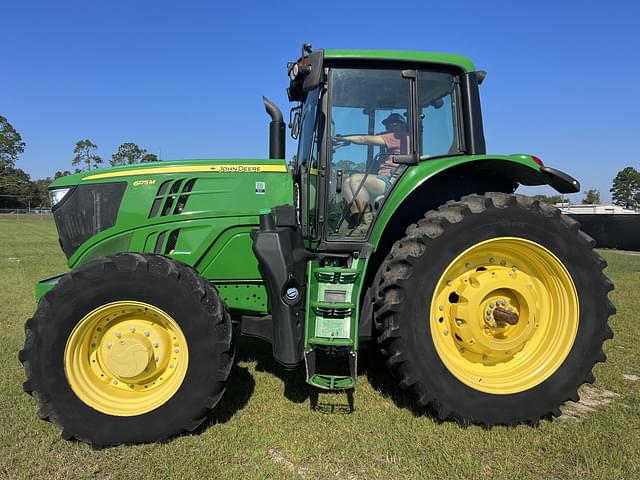 Image of John Deere 6175M equipment image 1