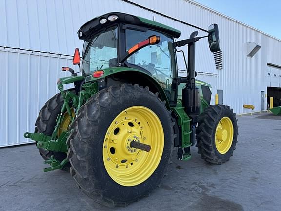 Image of John Deere 6175R equipment image 1