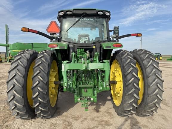 Image of John Deere 6175R equipment image 4