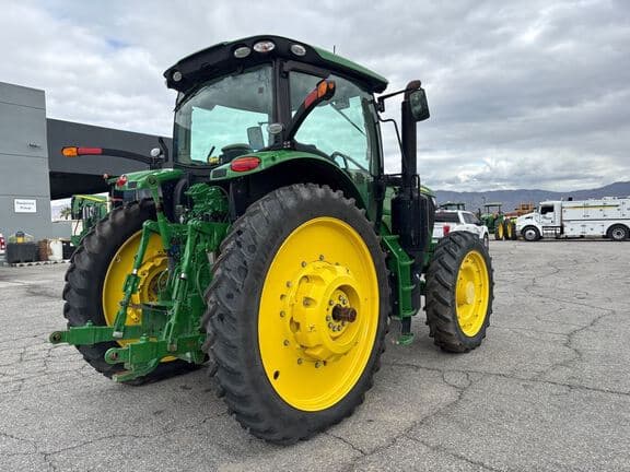 Image of John Deere 6175R equipment image 4