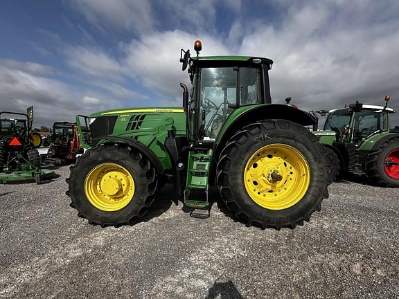 Image of John Deere 6195M equipment image 1