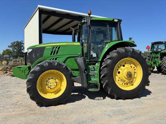 Image of John Deere 6195M equipment image 1