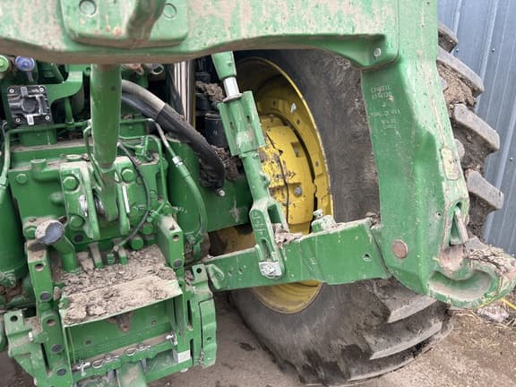 Image of John Deere 6195M equipment image 2