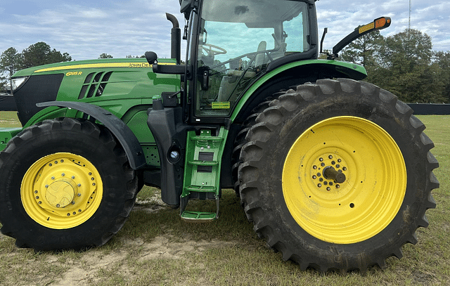 Image of John Deere 6195R equipment image 1