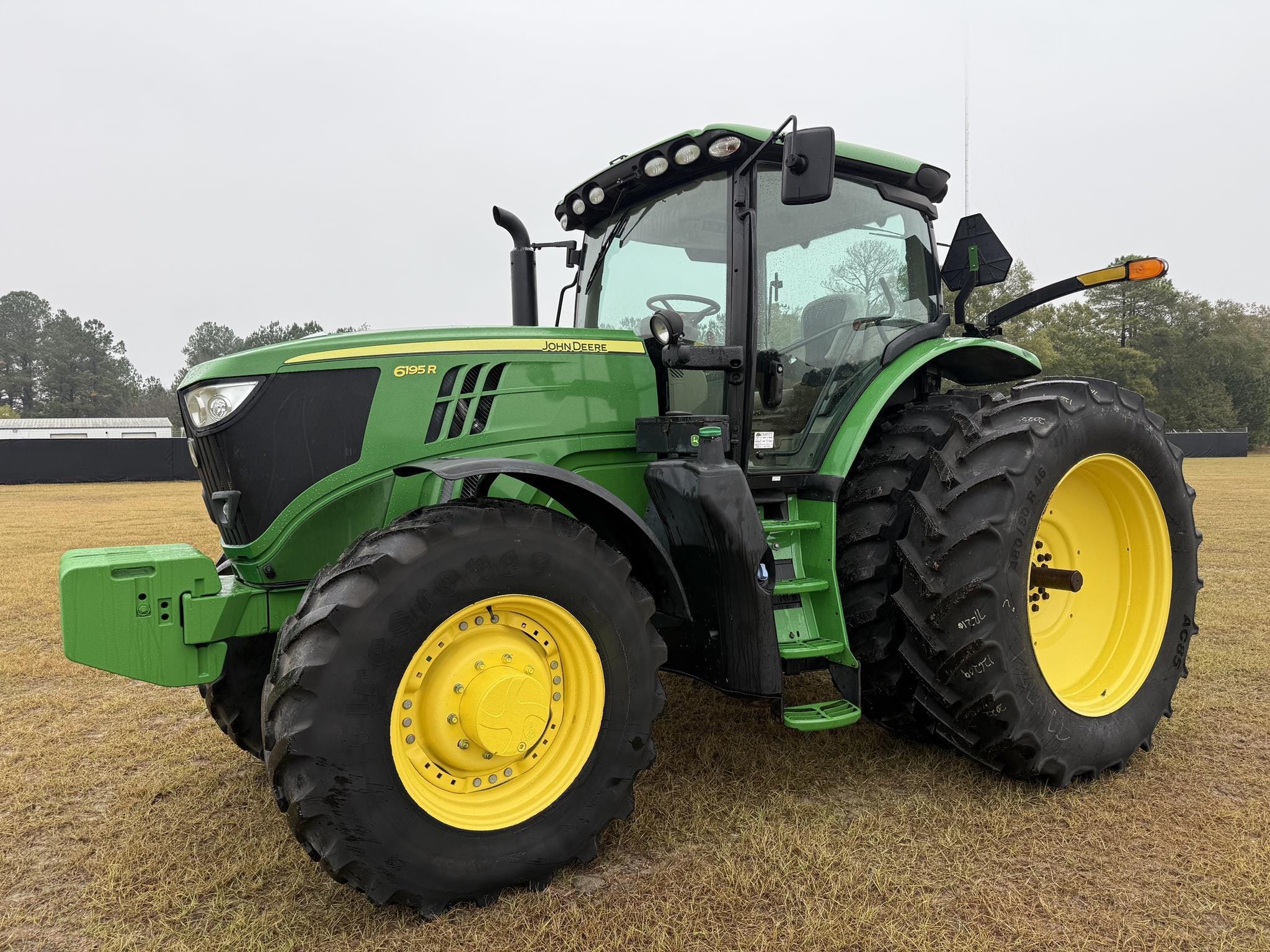 2021 John Deere 6195R Equipment Image0