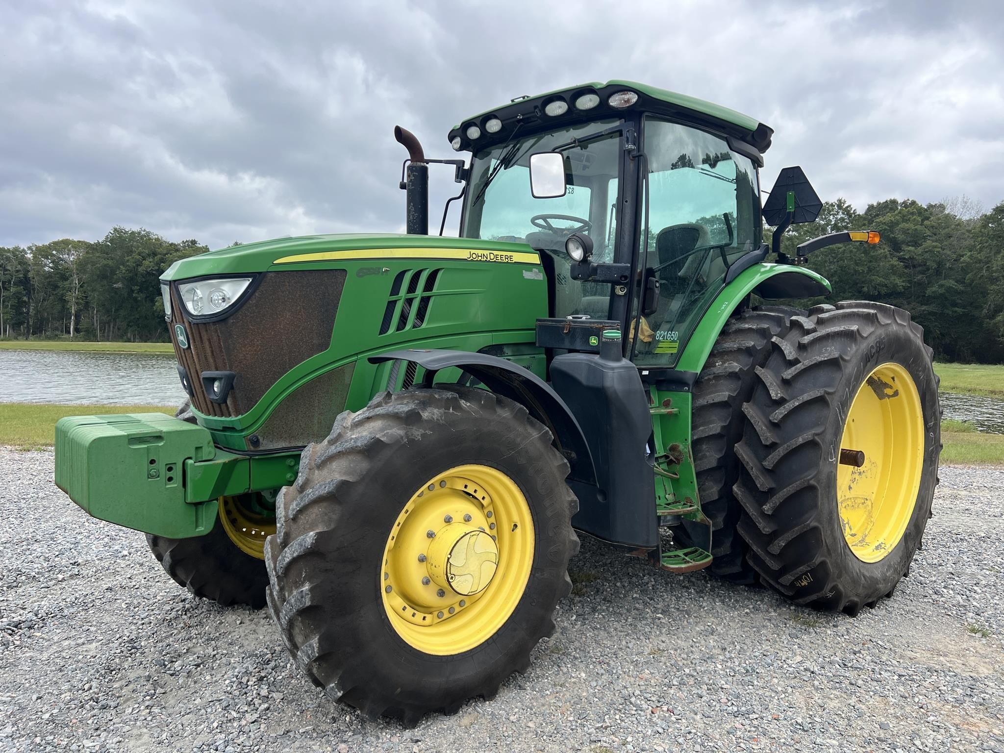 2021 John Deere 6195R Equipment Image0