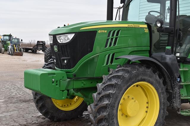 Image of John Deere 6215R equipment image 2