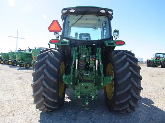 Image of John Deere 6215R equipment image 3