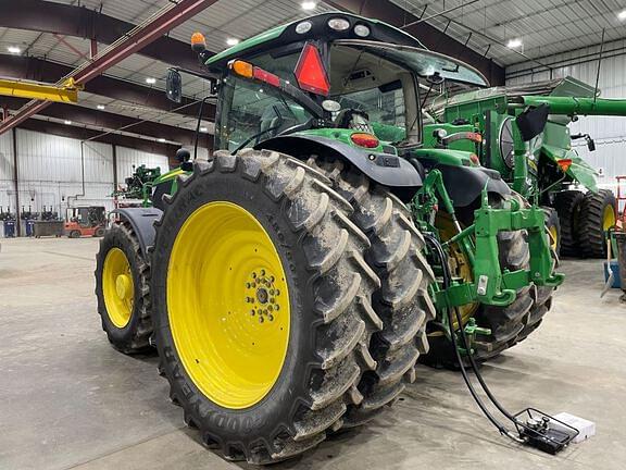 Image of John Deere 6215R equipment image 2