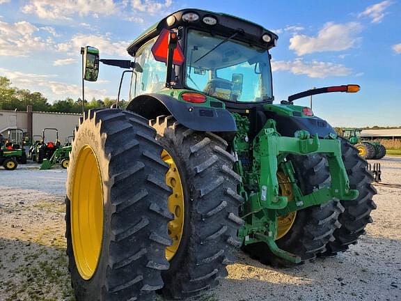 Image of John Deere 6215R equipment image 3