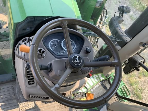 Image of John Deere 6215R equipment image 2