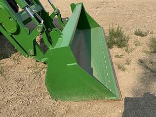 Main image John Deere 6215R 8