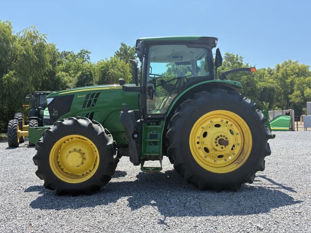 Image of John Deere 6215R equipment image 1