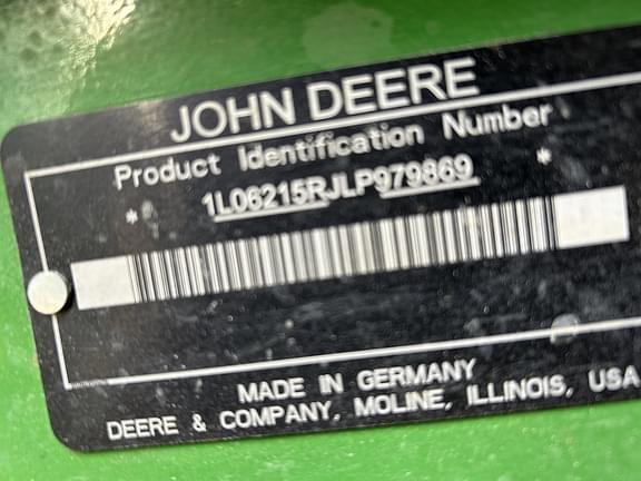 Image of John Deere 6215R equipment image 4