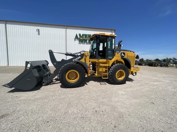 2021 John Deere 624P Equipment Image0