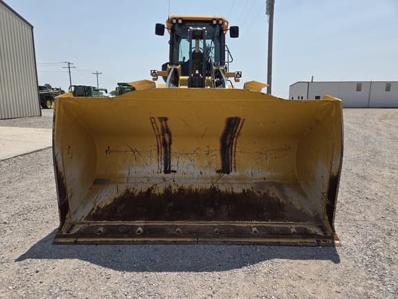 Image of John Deere 624P equipment image 2