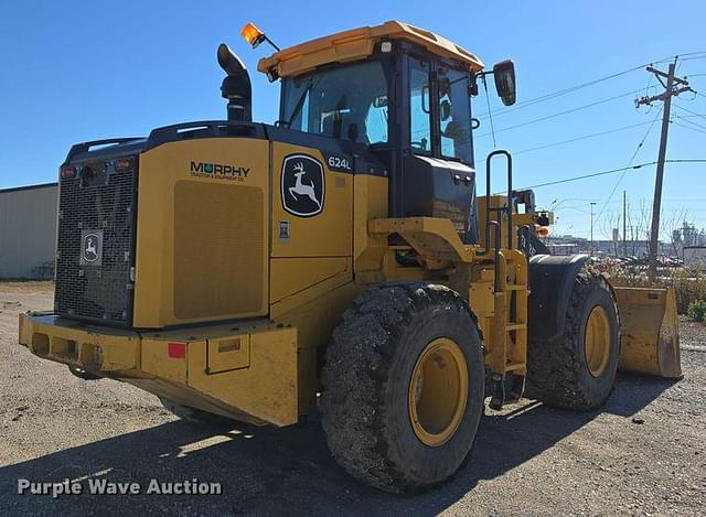 Image of John Deere 624L equipment image 4