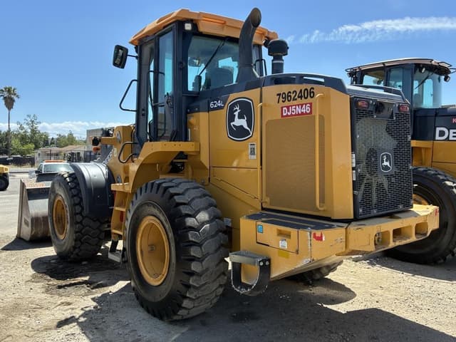 Image of John Deere 624L equipment image 3