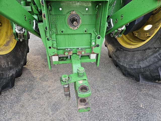 Image of John Deere 6250R equipment image 4